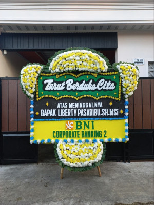 Papan Bunga Duka di Penggoli