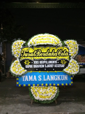Papan Bunga Duka di Penggoli