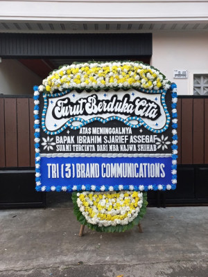 Papan Bunga Duka di Penggoli